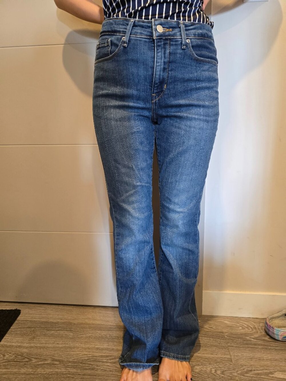 LEVI STRAUS SIGNATURE Jeans Denim Mid Rise BootCut Size 2 US Womens